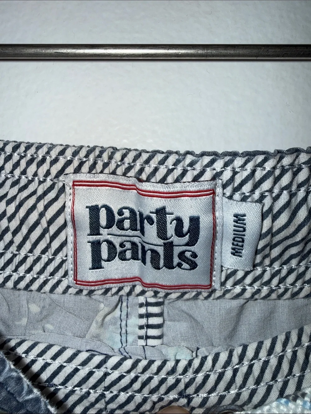 Party Pants Men’s Medium Navy Seahorse & Coral Print Swim Trunks / Board Shorts